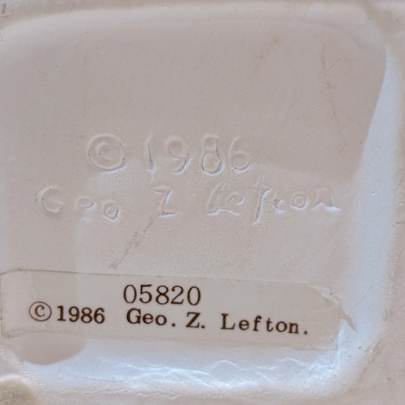 Vintage Colonial Village by Lefton Designed by Byron Wood‎ Church Village Decor - Picture 8 of 13